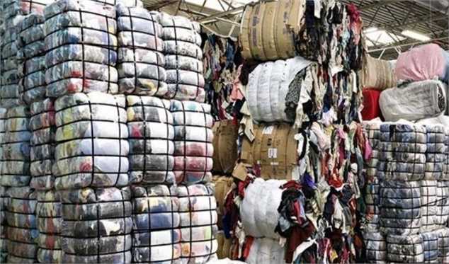 جولان پوشاک قاچاق در بازار