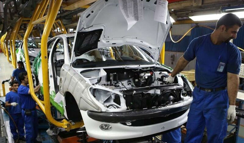 رکورد تولید خودرو در کشور باز هم شکست/ پیش‌بینی ریزش قیمت‌ها در بازار خودرو