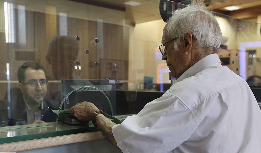 معوقات بازنشستگان در آینده نزدیک پرداخت می‌شود