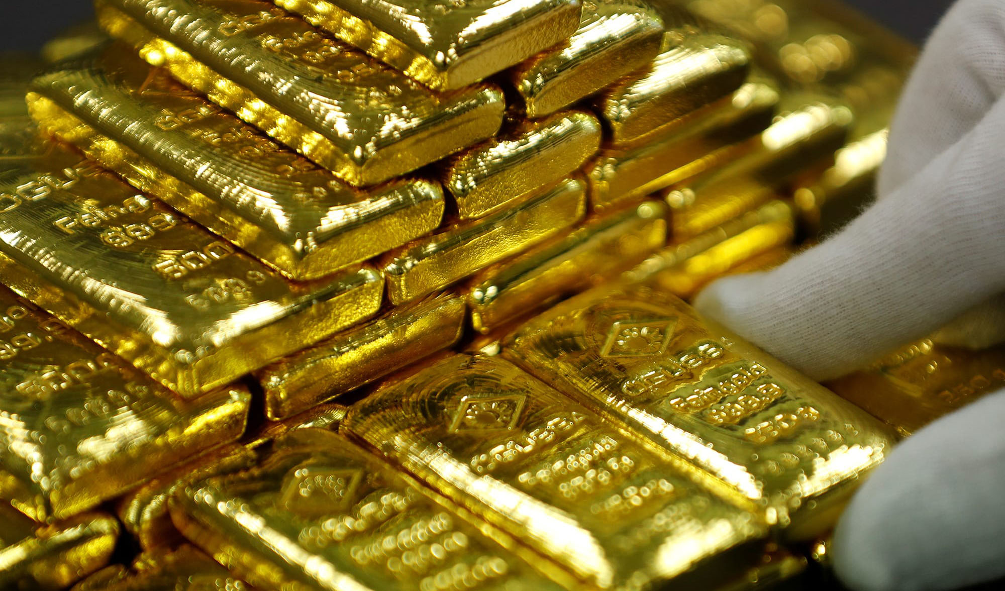 کاهش 11 دلاری قیمت طلا در بازارهای جهانی