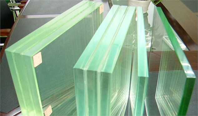 تولید ۹۵ درصد از مواد اولیه صنعت شیشه در کشور