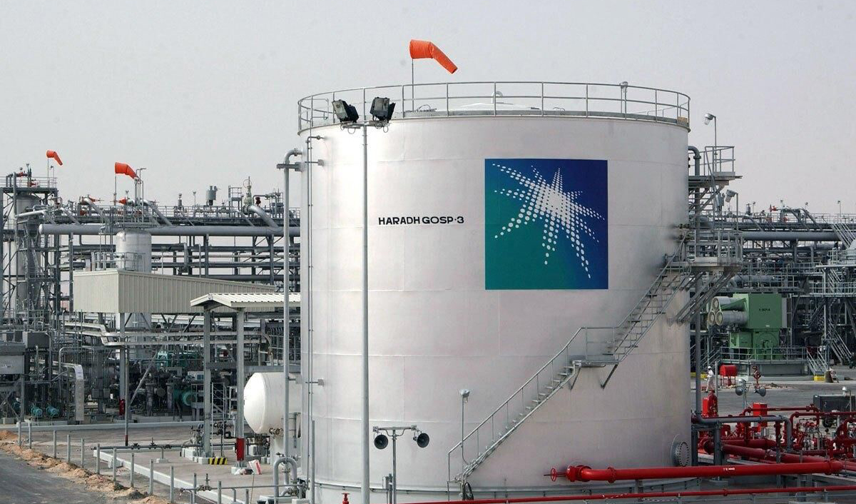 «وال استریت ژورنال»: عربستان و روسیه از مزایای کاهش تولید نفت خود بهره می‌برند