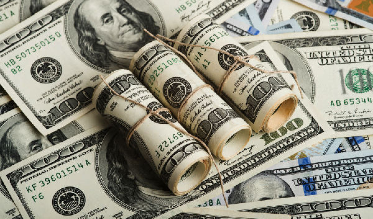 بازگشت قیمت دلار به کانال 49 هزار تومان‌ در معاملات امروز