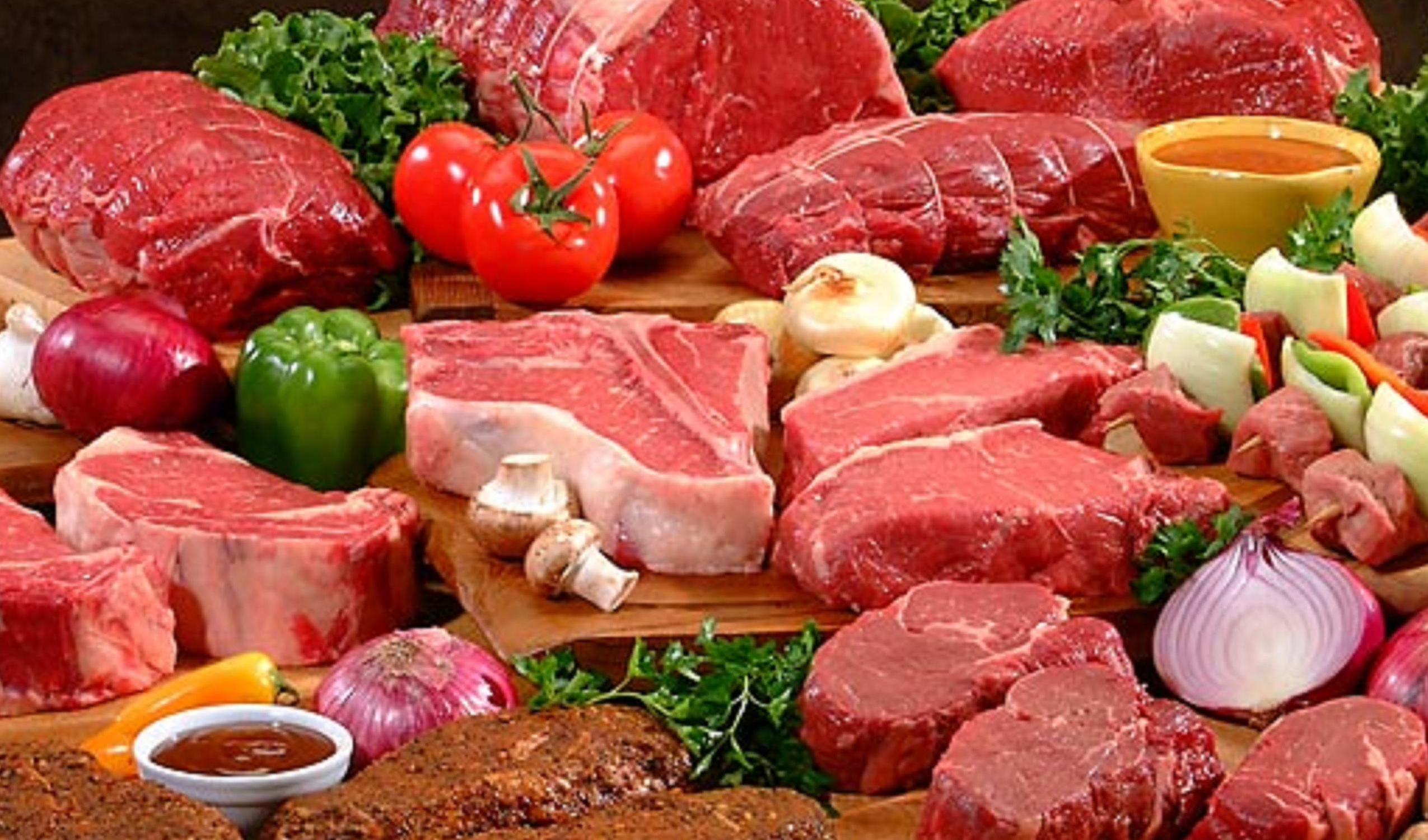 روزانه ۳۰۰ تن گوشت قرمز تا پایان فروردین تامین می‌شود