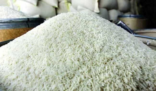 کاهش ۸۳۰ میلیون دلاری ارزبری برنج طی یکسال گذشته/ برنج ایرانی ۹ درصد ارزان شد